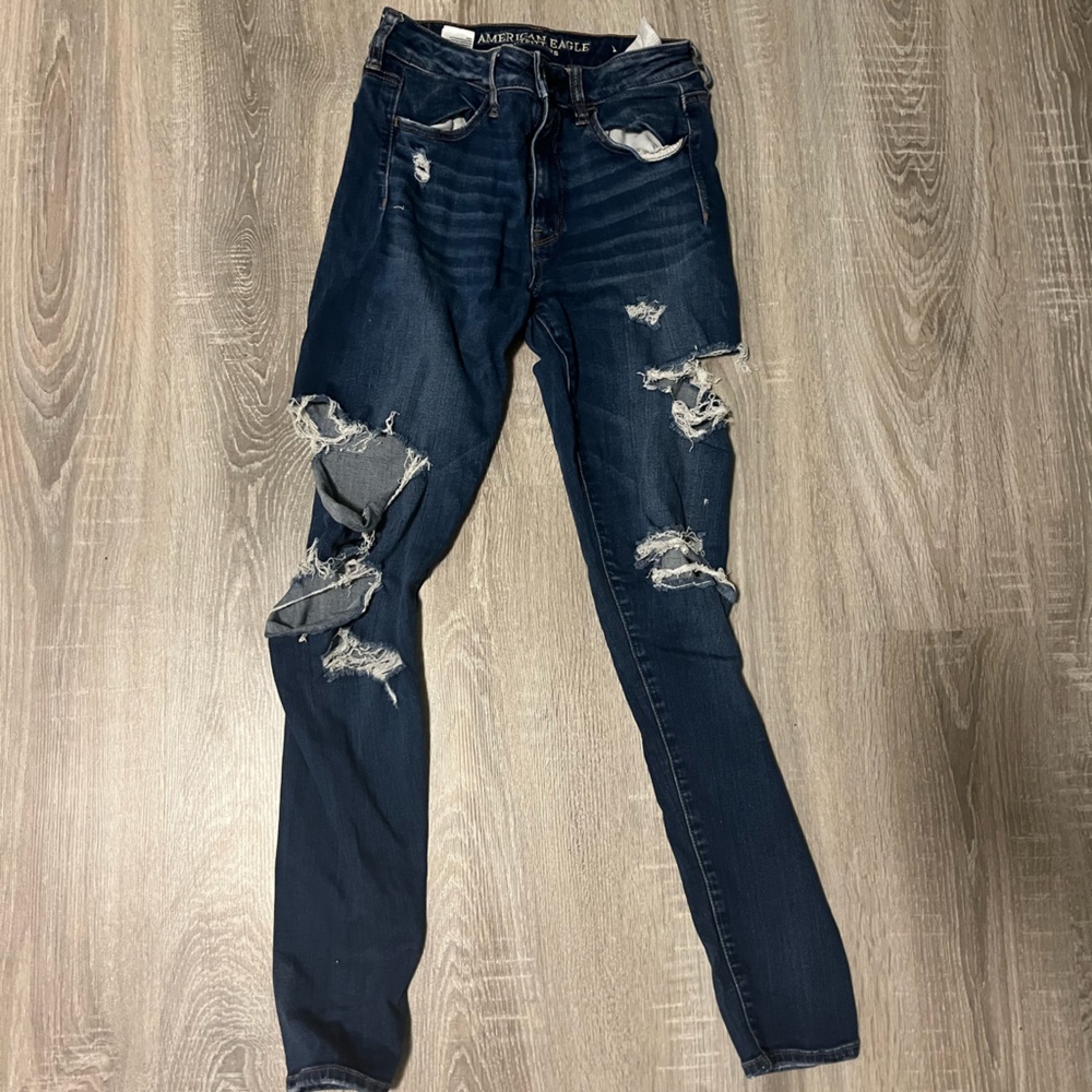 American Eagle Size 6 High Rise Ripped Jegging